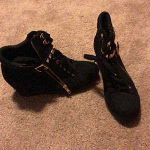 Black wedge ankle boots